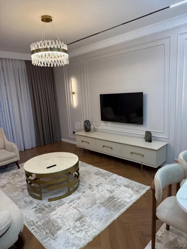 Satılır 3 otaqlı mənzil 110 m²