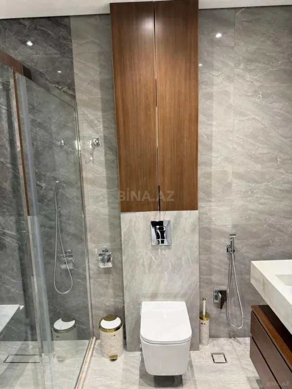 Satılır 3 otaqlı mənzil 110 m²