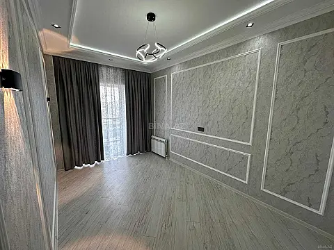 Satılır 2 otaqlı mənzil 73 m²