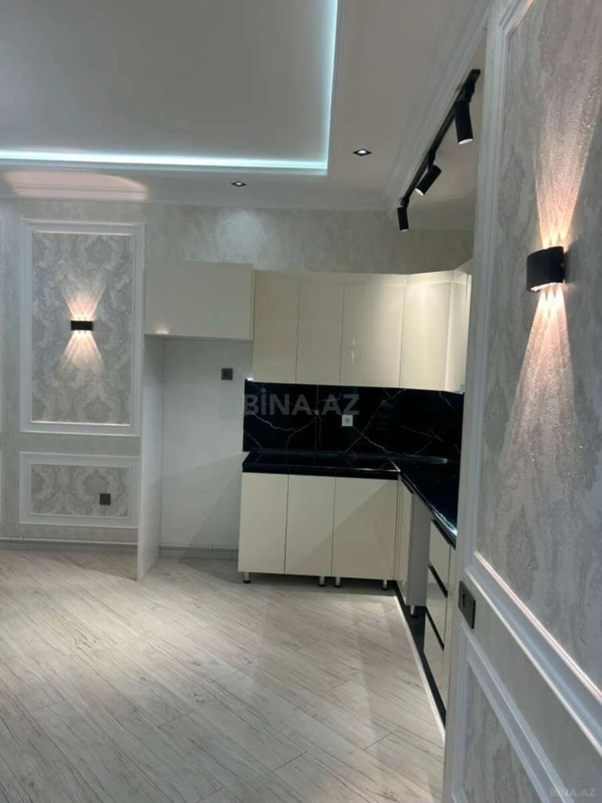 Satılır 2 otaqlı mənzil 73 m²
