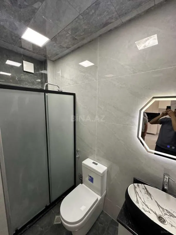 Satılır 2 otaqlı mənzil 73 m²