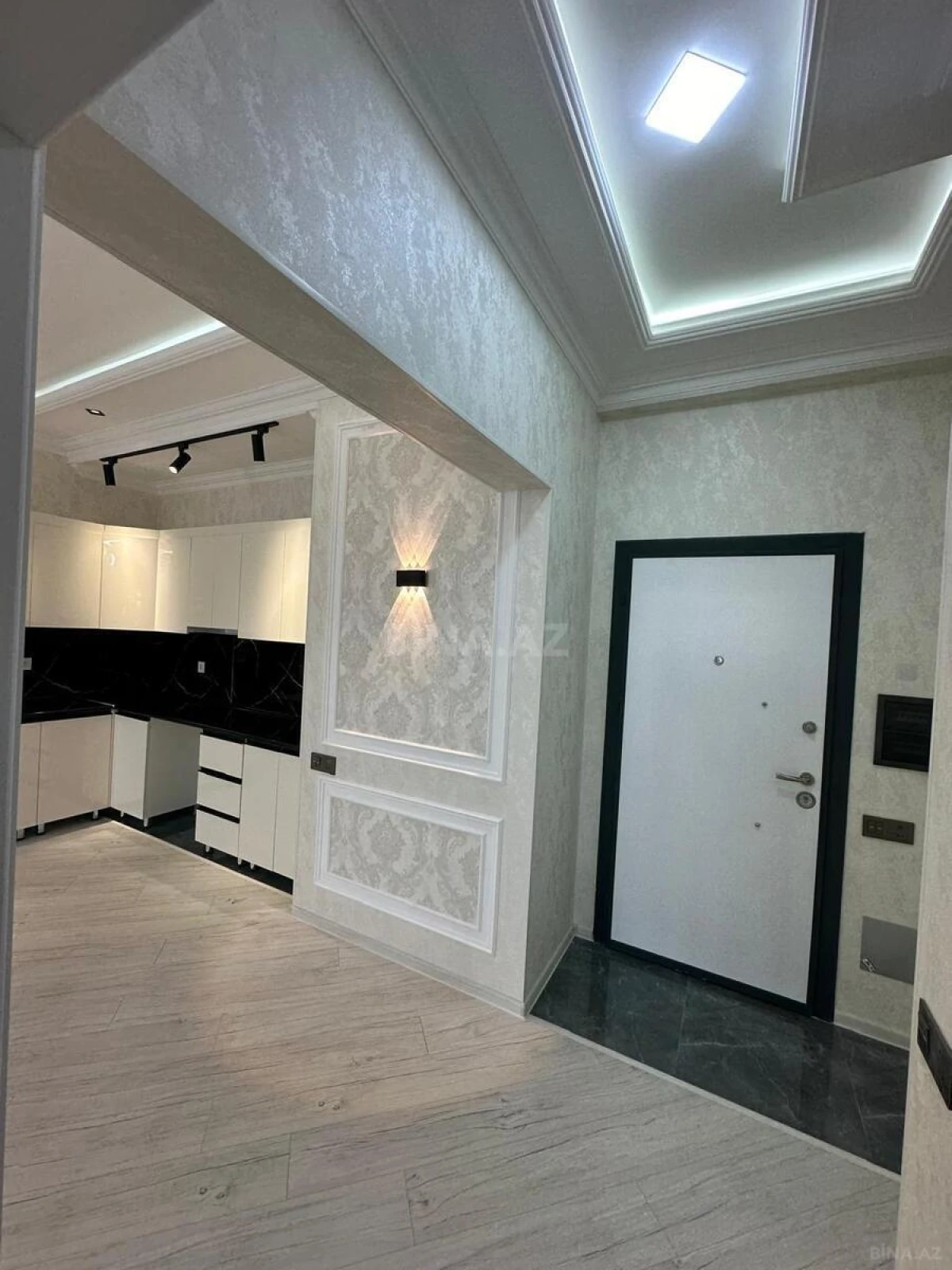 Satılır 2 otaqlı mənzil 73 m²