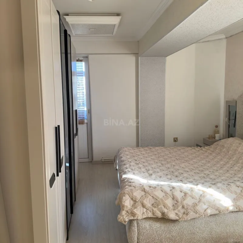 Satılır 3 otaqlı mənzil 120 m²