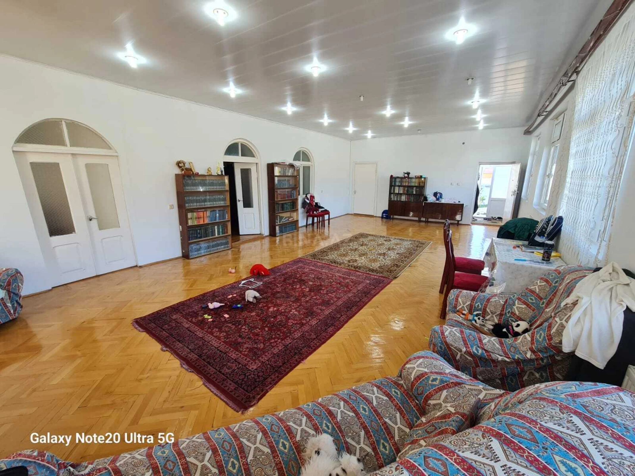 Satılır 7 otaqlı həyət evi 500 m²