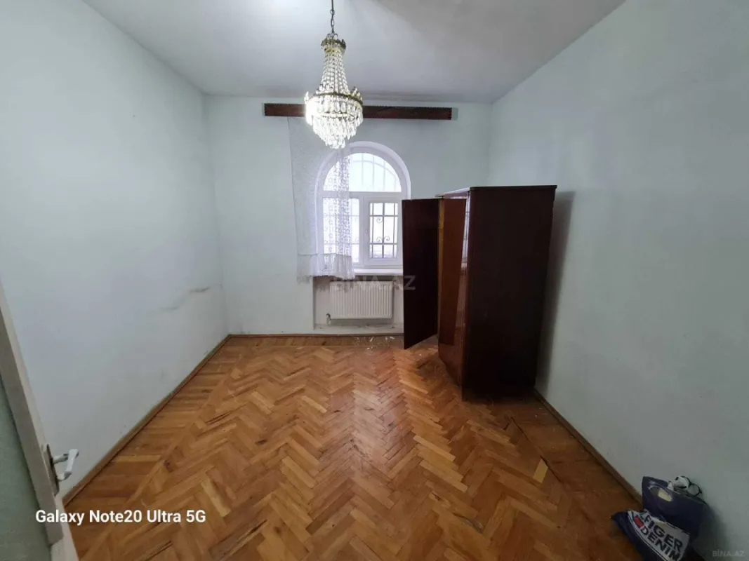 Satılır 7 otaqlı həyət evi 500 m²