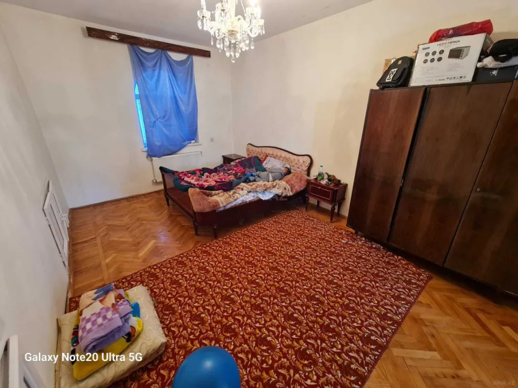 Satılır 7 otaqlı həyət evi 500 m²