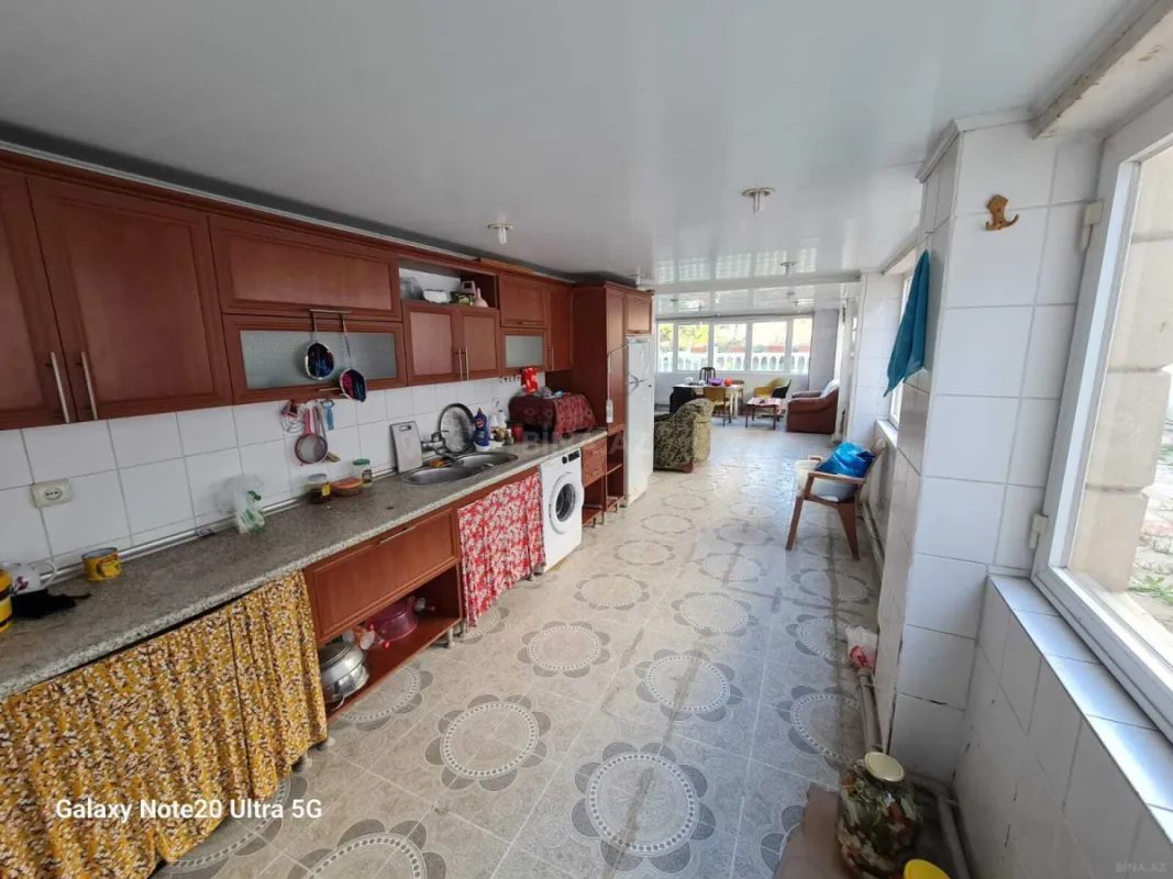 Satılır 7 otaqlı həyət evi 500 m²