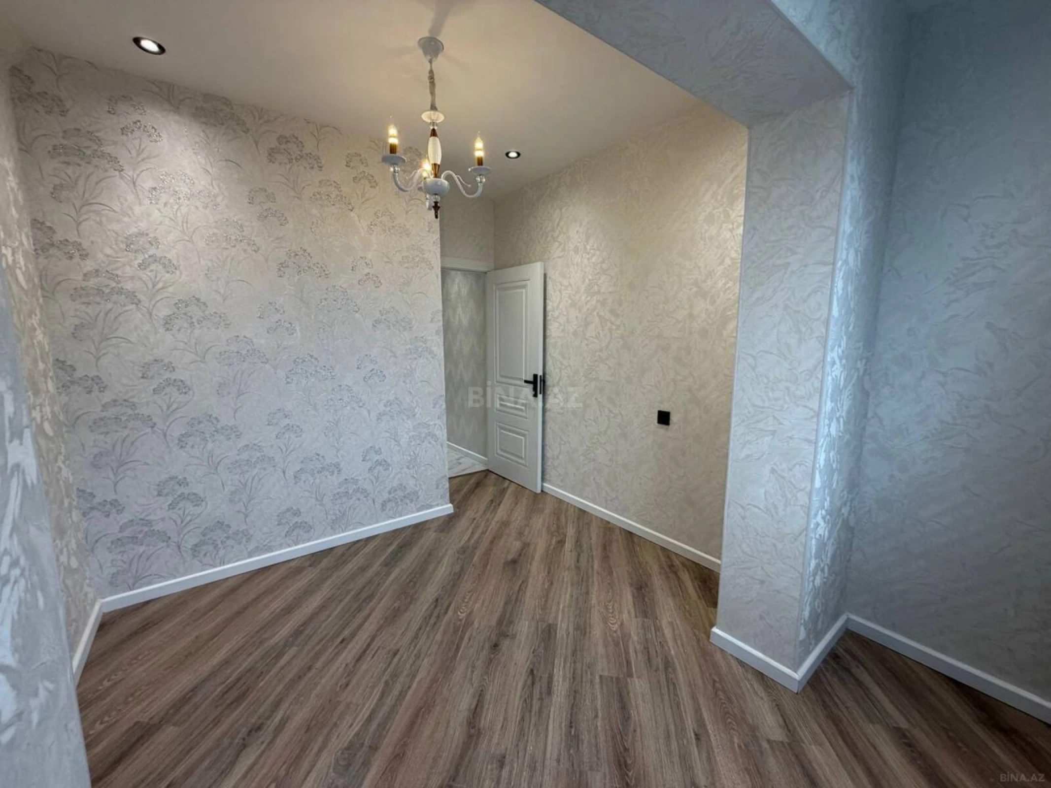 Satılır 2 otaqlı mənzil 45 m²