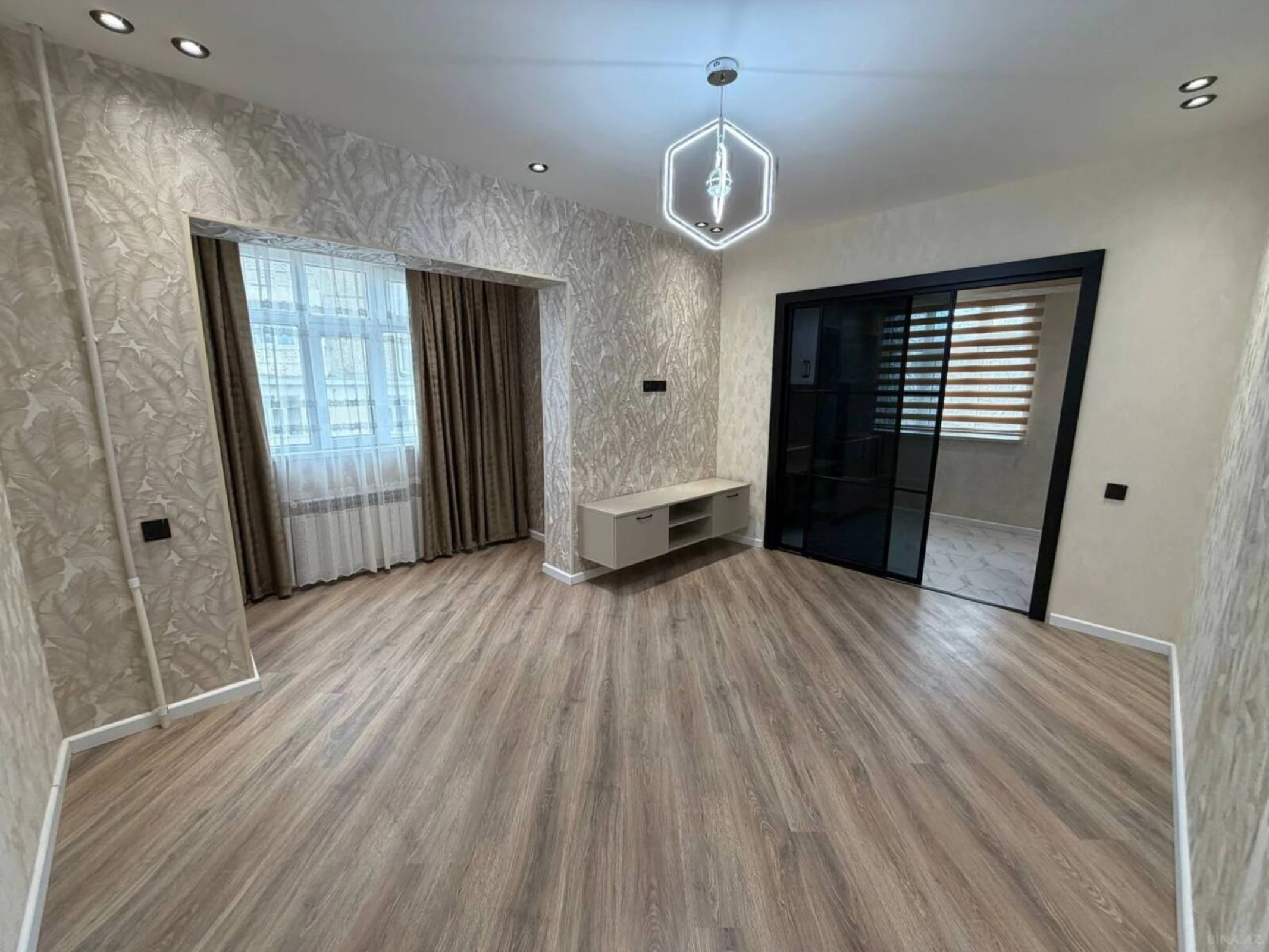 Satılır 2 otaqlı mənzil 45 m²
