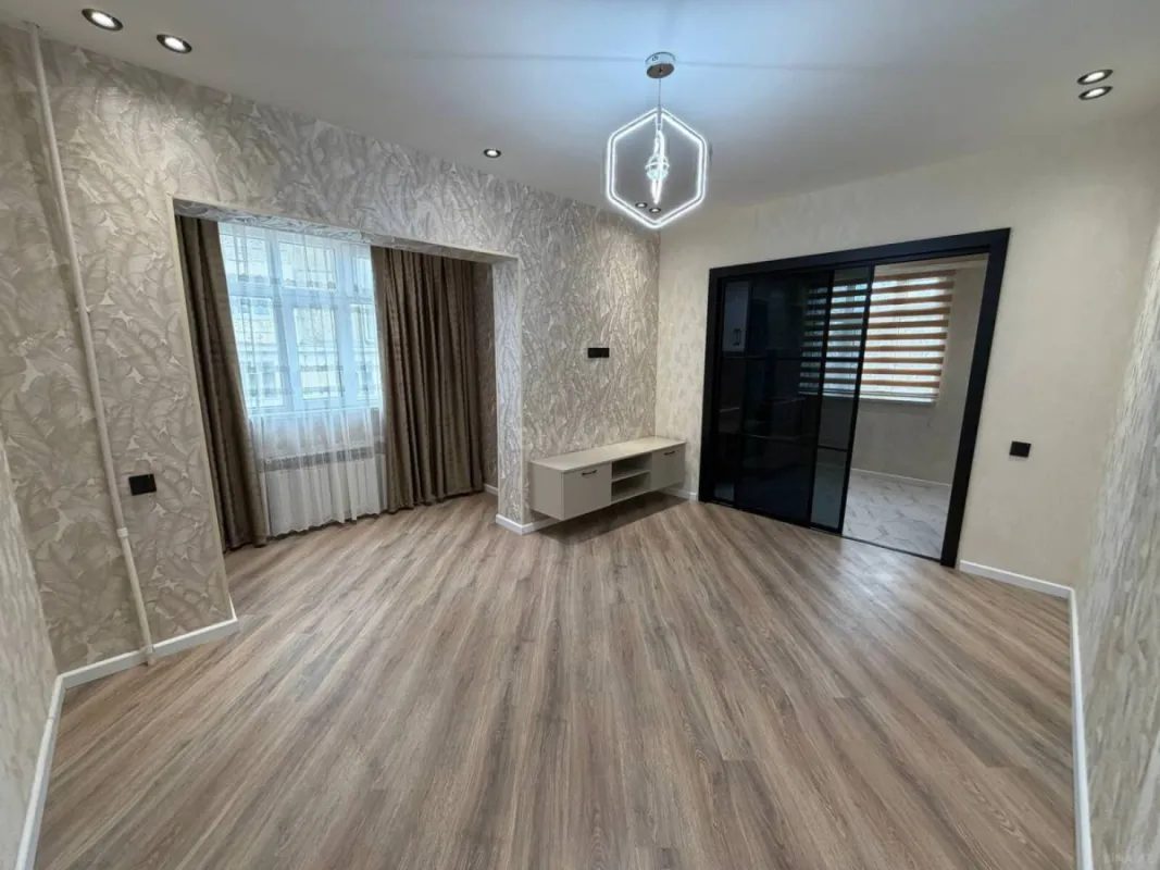 Satılır 2 otaqlı mənzil 45 m²