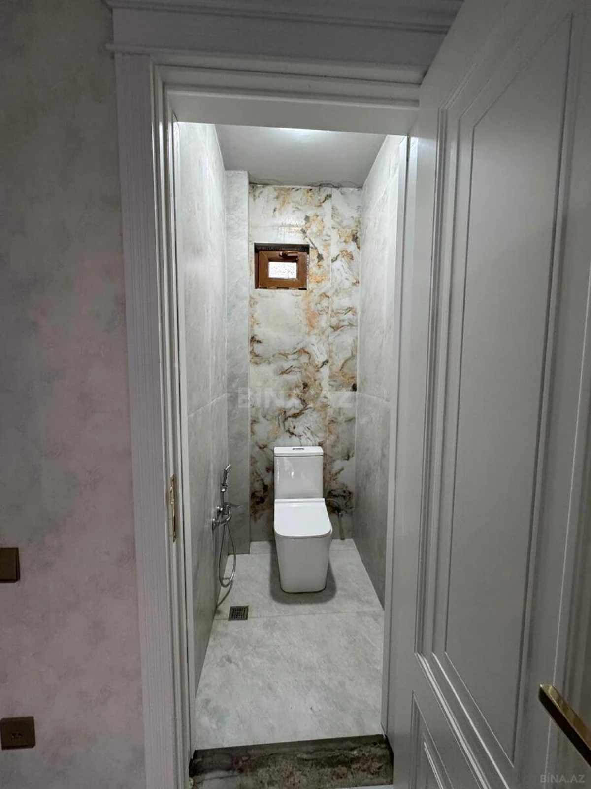 Satılır 4 otaqlı həyət evi 256 m²