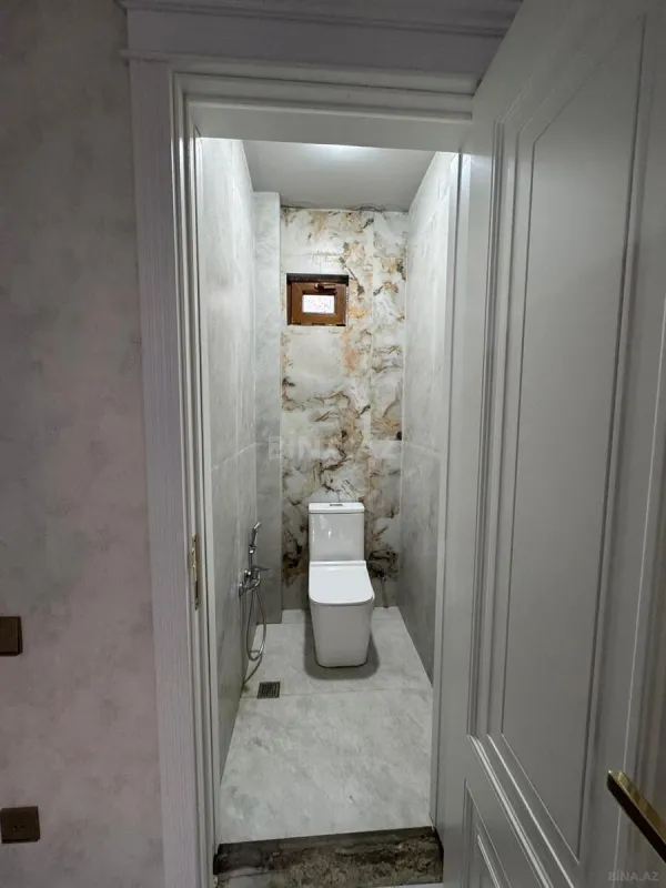 Satılır 4 otaqlı həyət evi 256 m²