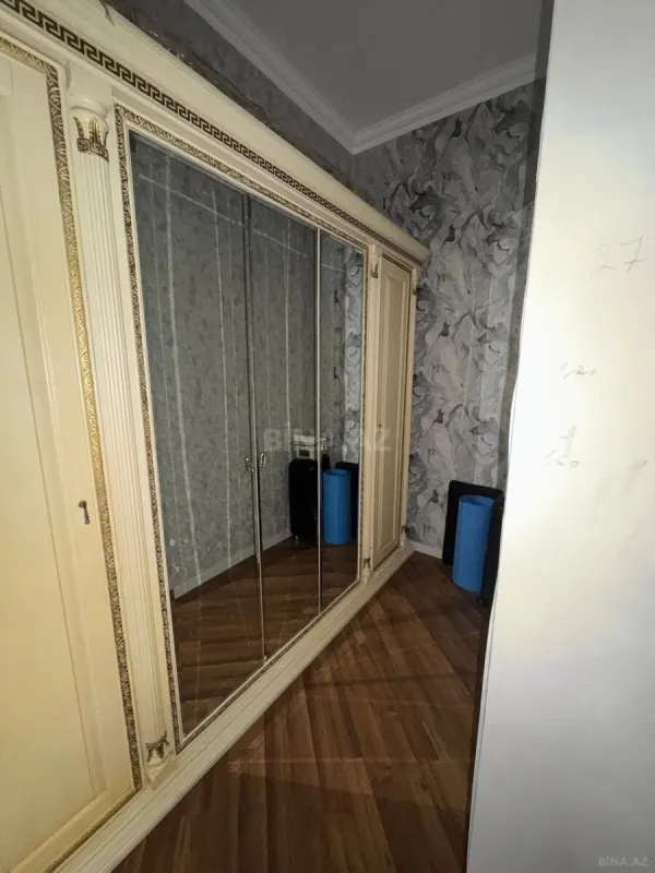 Satılır 4 otaqlı həyət evi 256 m²