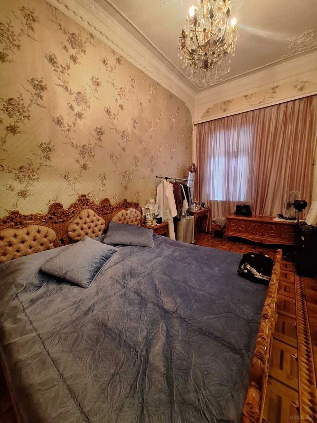 Satılır 4 otaqlı mənzil 120 m²