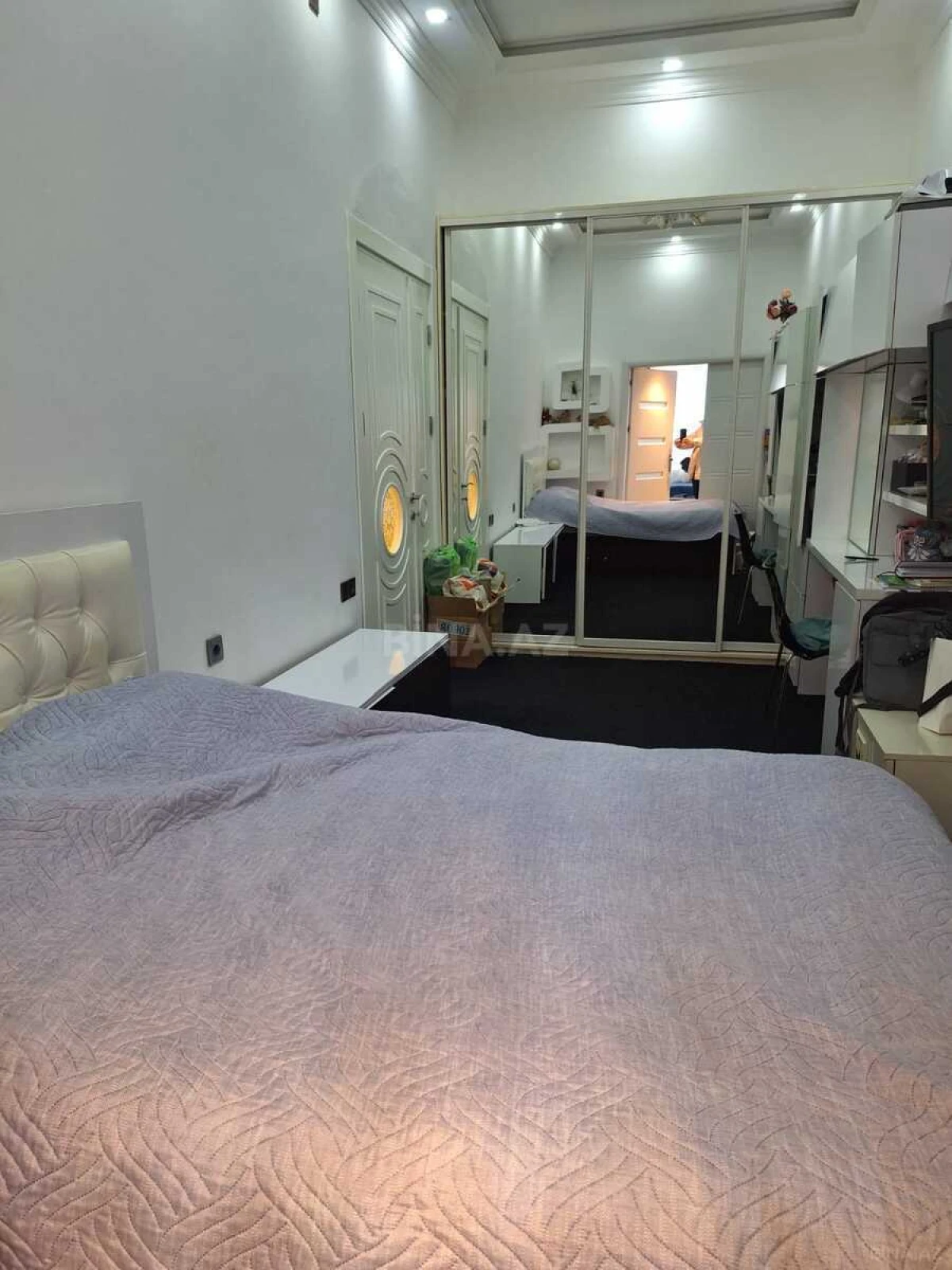 Satılır 4 otaqlı mənzil 120 m²