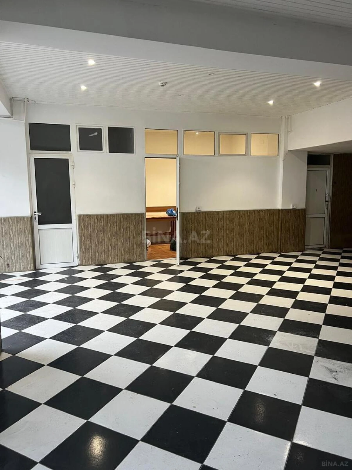 Satılır obyekt 115 m²