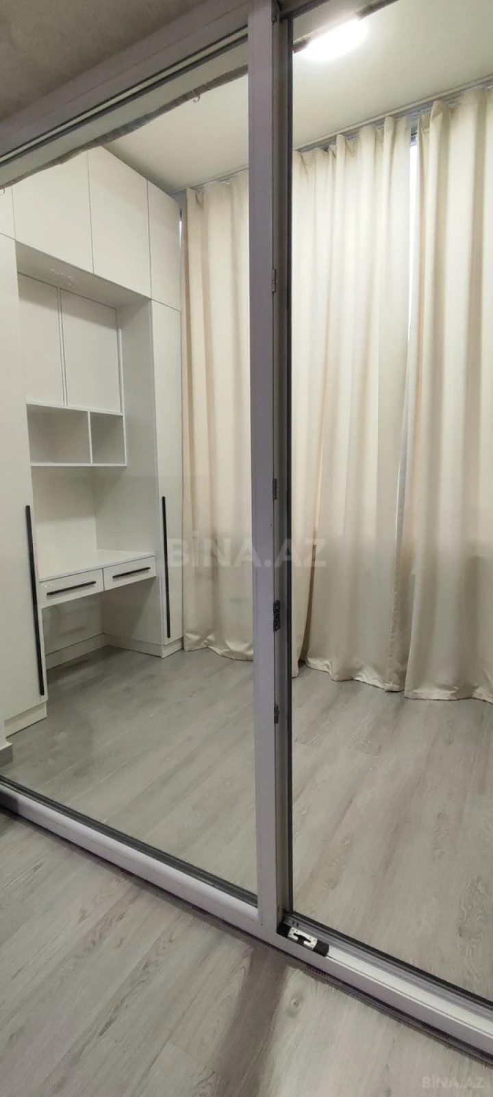 Satılır 2 otaqlı mənzil 73 m²