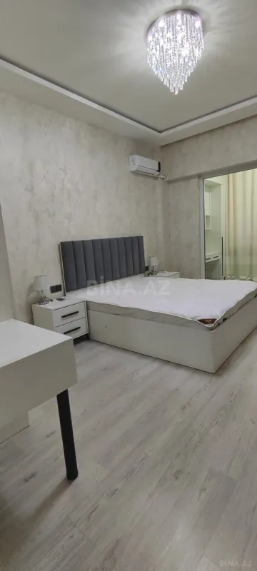 Satılır 2 otaqlı mənzil 73 m²