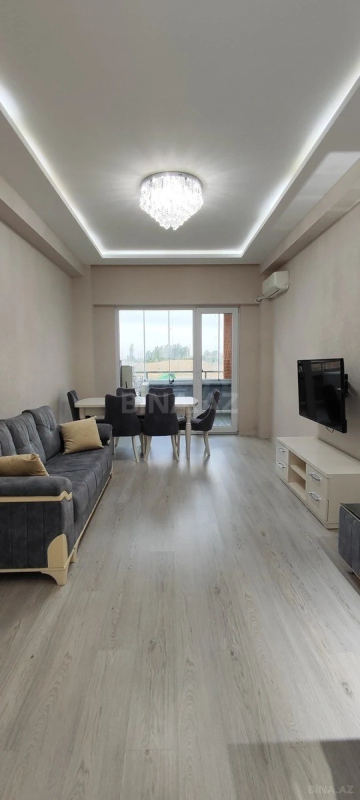 Satılır 2 otaqlı mənzil 73 m²