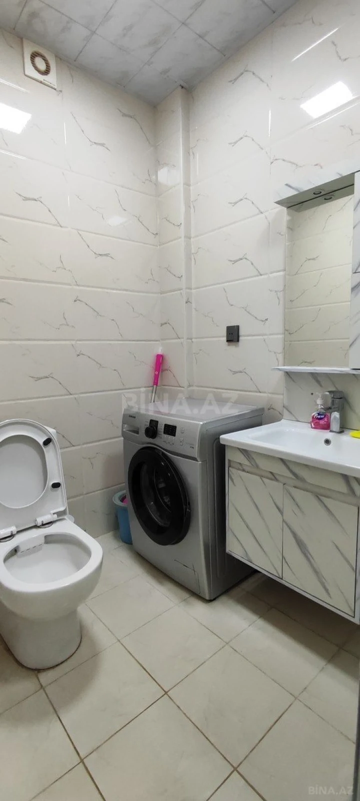 Satılır 2 otaqlı mənzil 73 m²