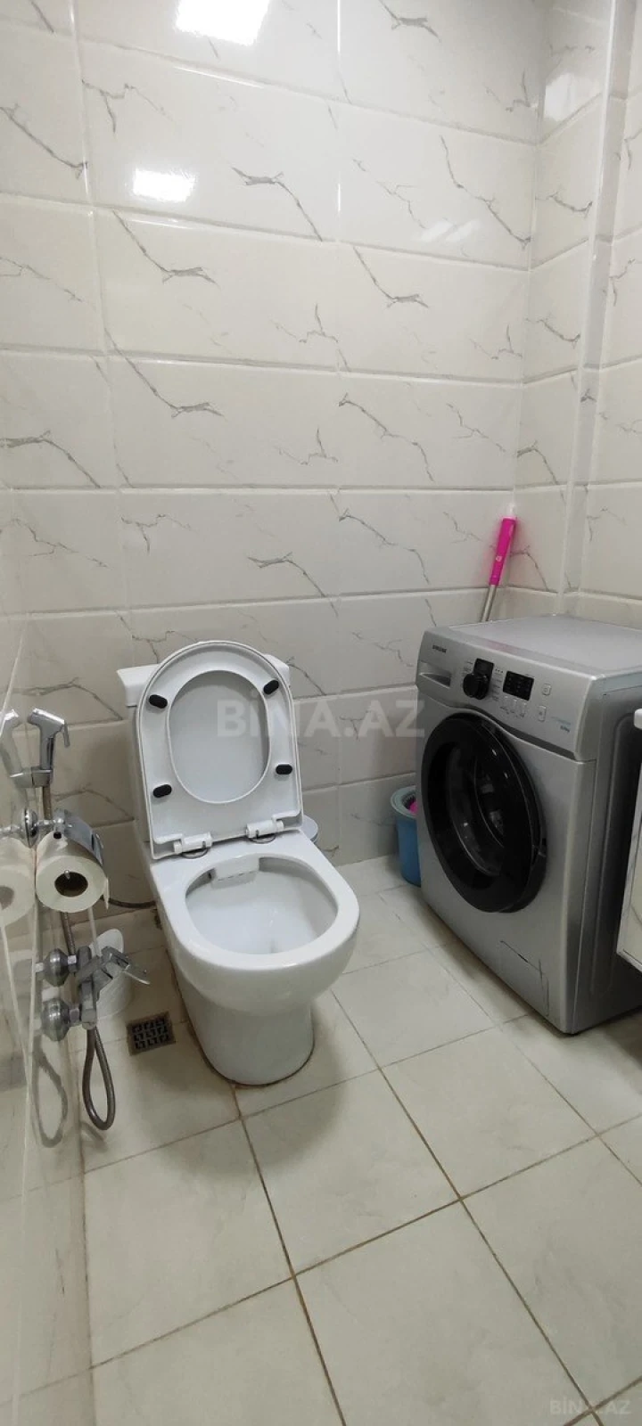 Satılır 2 otaqlı mənzil 73 m²