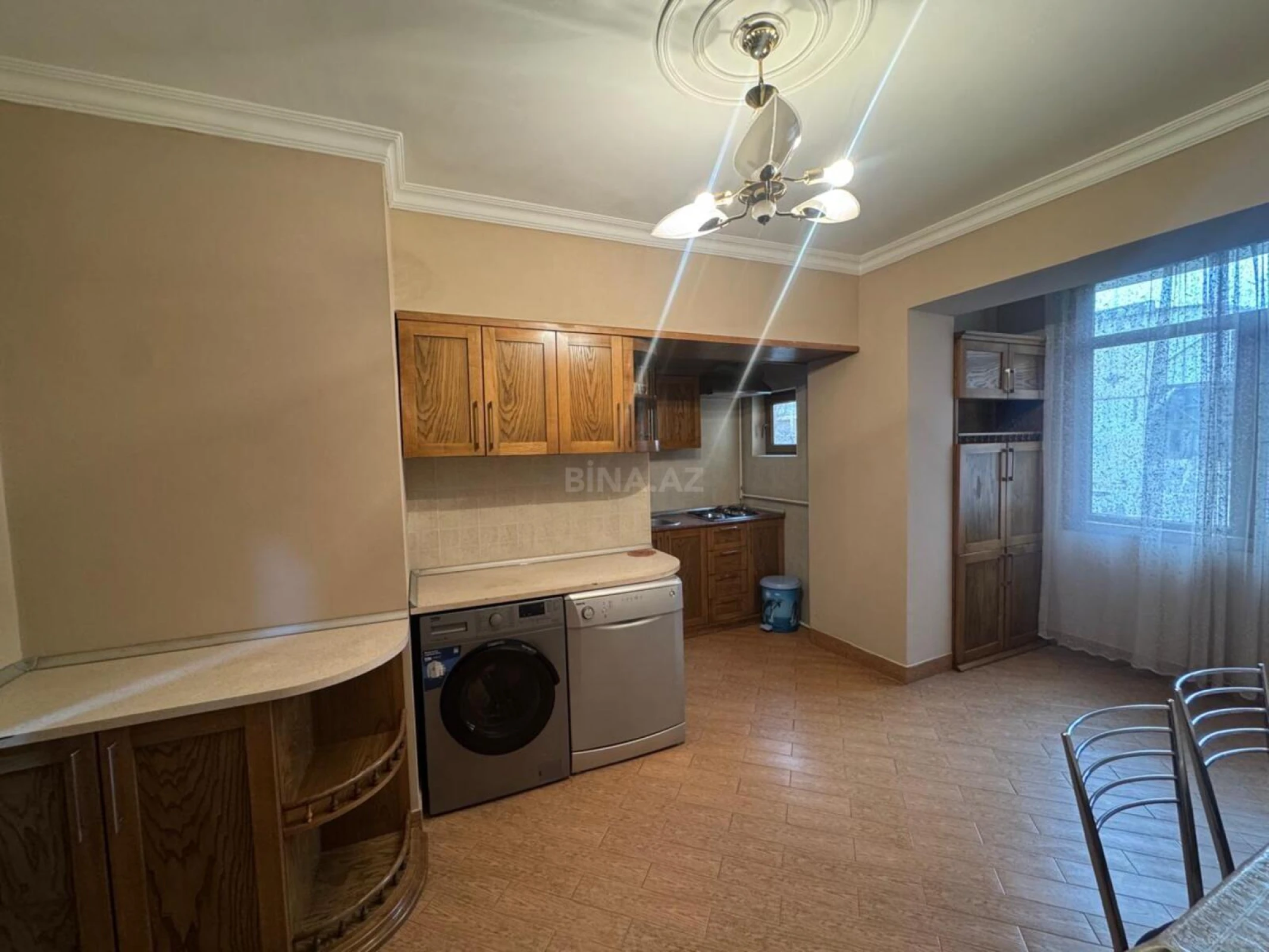 Kirayə verilir 3 otaqlı mənzil 100 m²