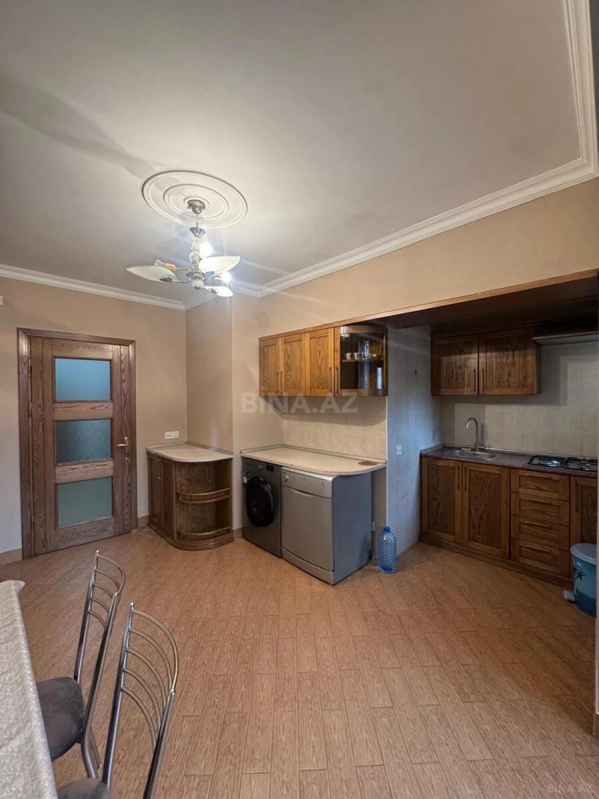 Kirayə verilir 3 otaqlı mənzil 100 m²