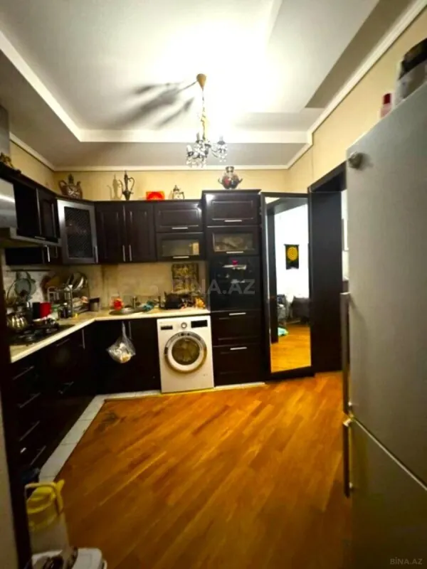 Satılır 2 otaqlı mənzil 70 m²