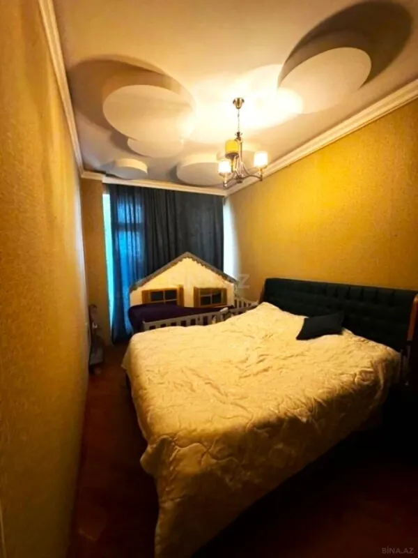 Satılır 2 otaqlı mənzil 70 m²