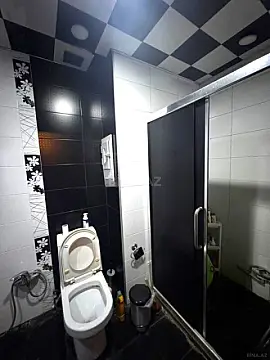 Satılır 2 otaqlı mənzil 70 m²