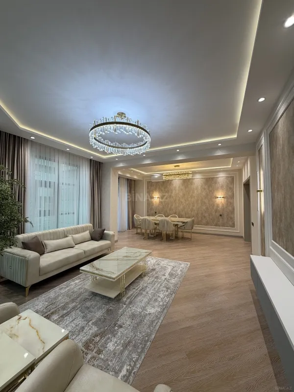 Satılır 3 otaqlı mənzil 141 m²