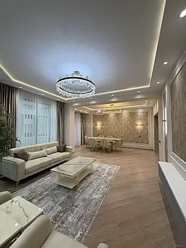 Satılır 3 otaqlı mənzil 141 m²
