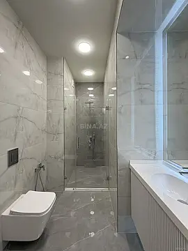 Satılır 3 otaqlı mənzil 141 m²