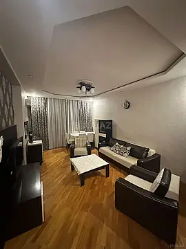 Satılır 3 otaqlı mənzil 110 m² — Bakı, İnşaatçılar 3 otaq 110.00 m²