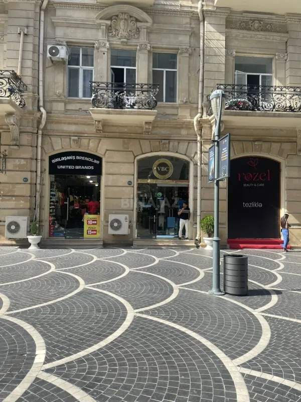 Kirayə verilir obyekt 130 m²