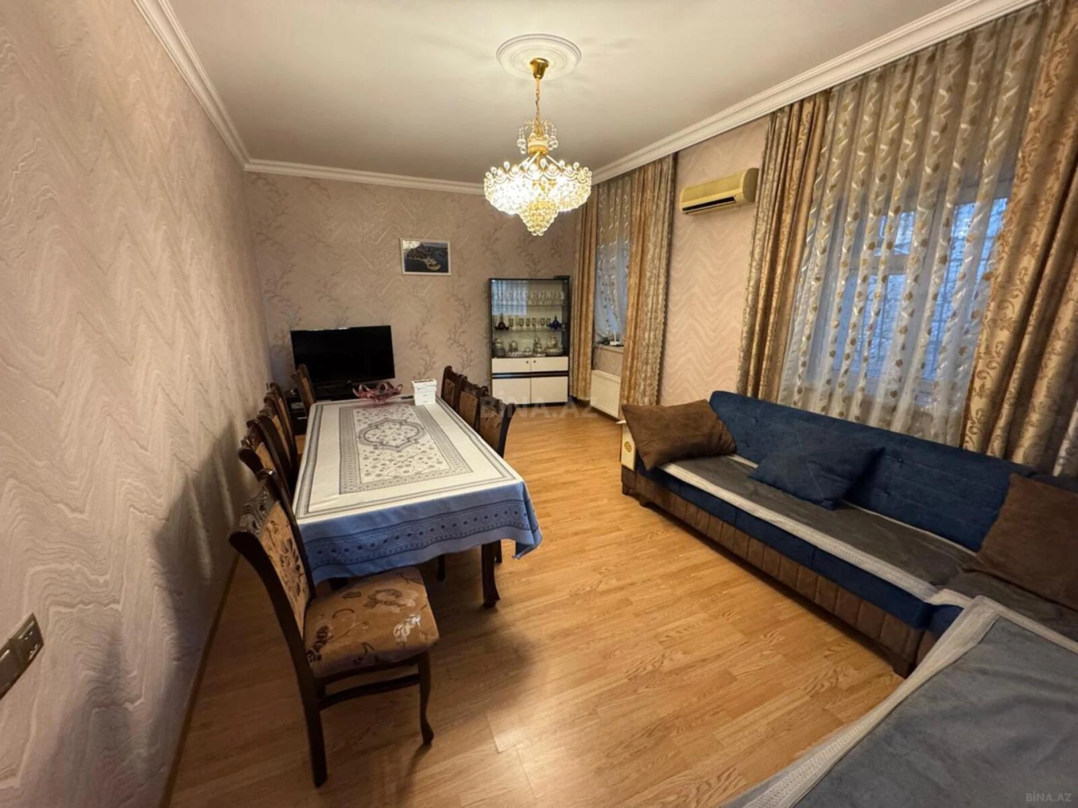 Satılır 6 otaqlı həyət evi 237 m²