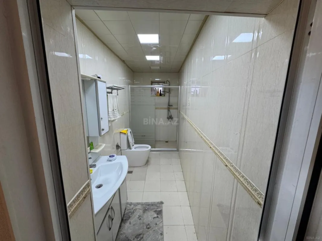Satılır 6 otaqlı həyət evi 237 m²