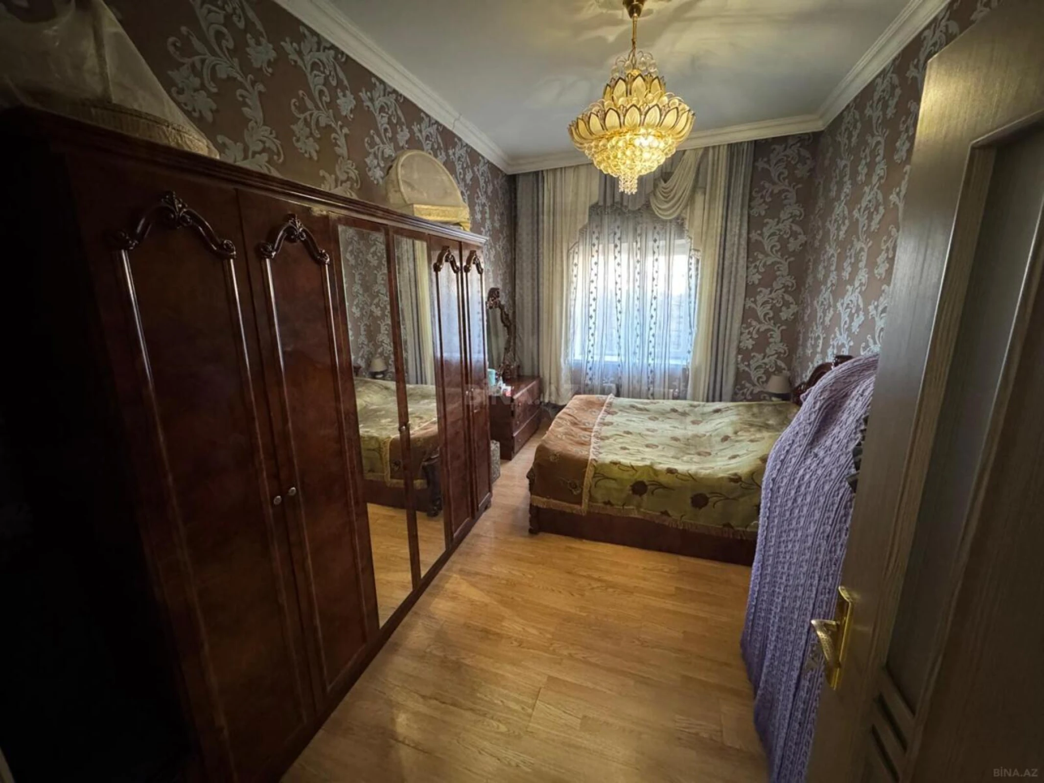 Satılır 6 otaqlı həyət evi 237 m²