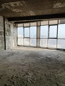 Satılır 4 otaqlı mənzil 186 m²