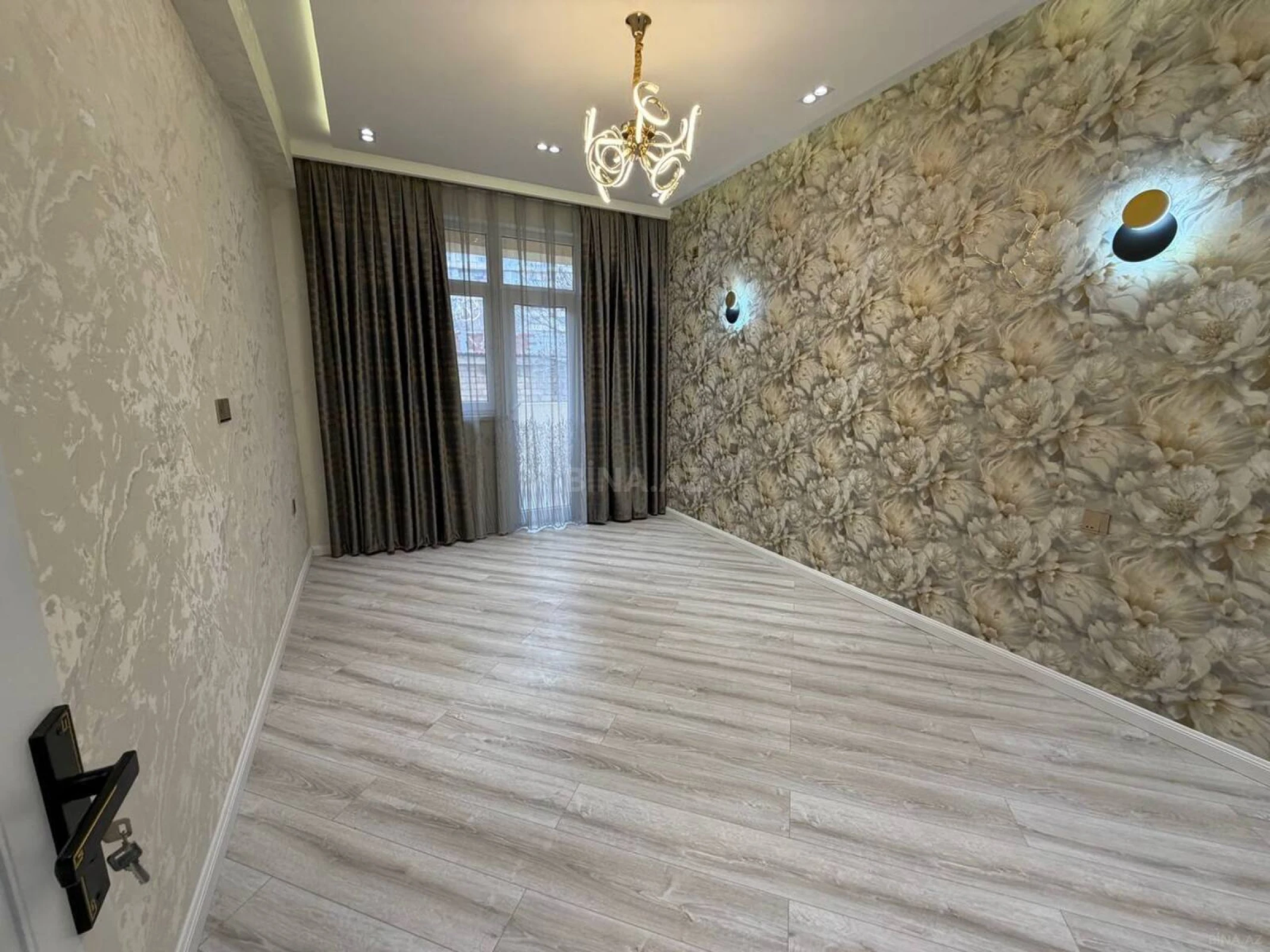 Satılır 3 otaqlı mənzil 70 m²
