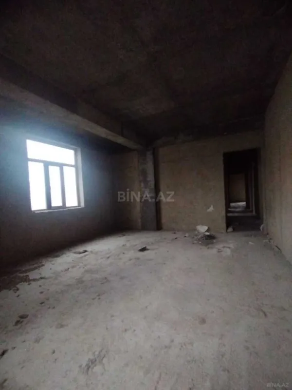 Satılır 3 otaqlı mənzil 137 m²