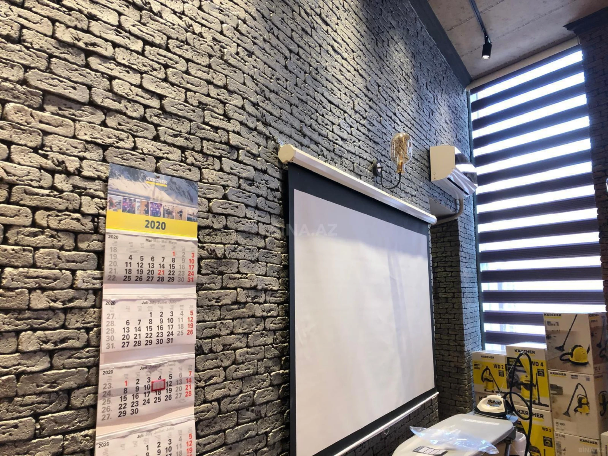 Satılır 3 otaqlı ofis 105 m²