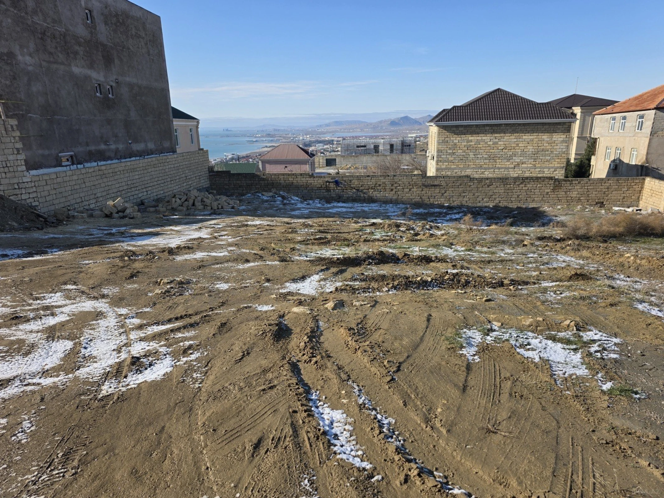 Satılır torpaq sahəsi 6 m²