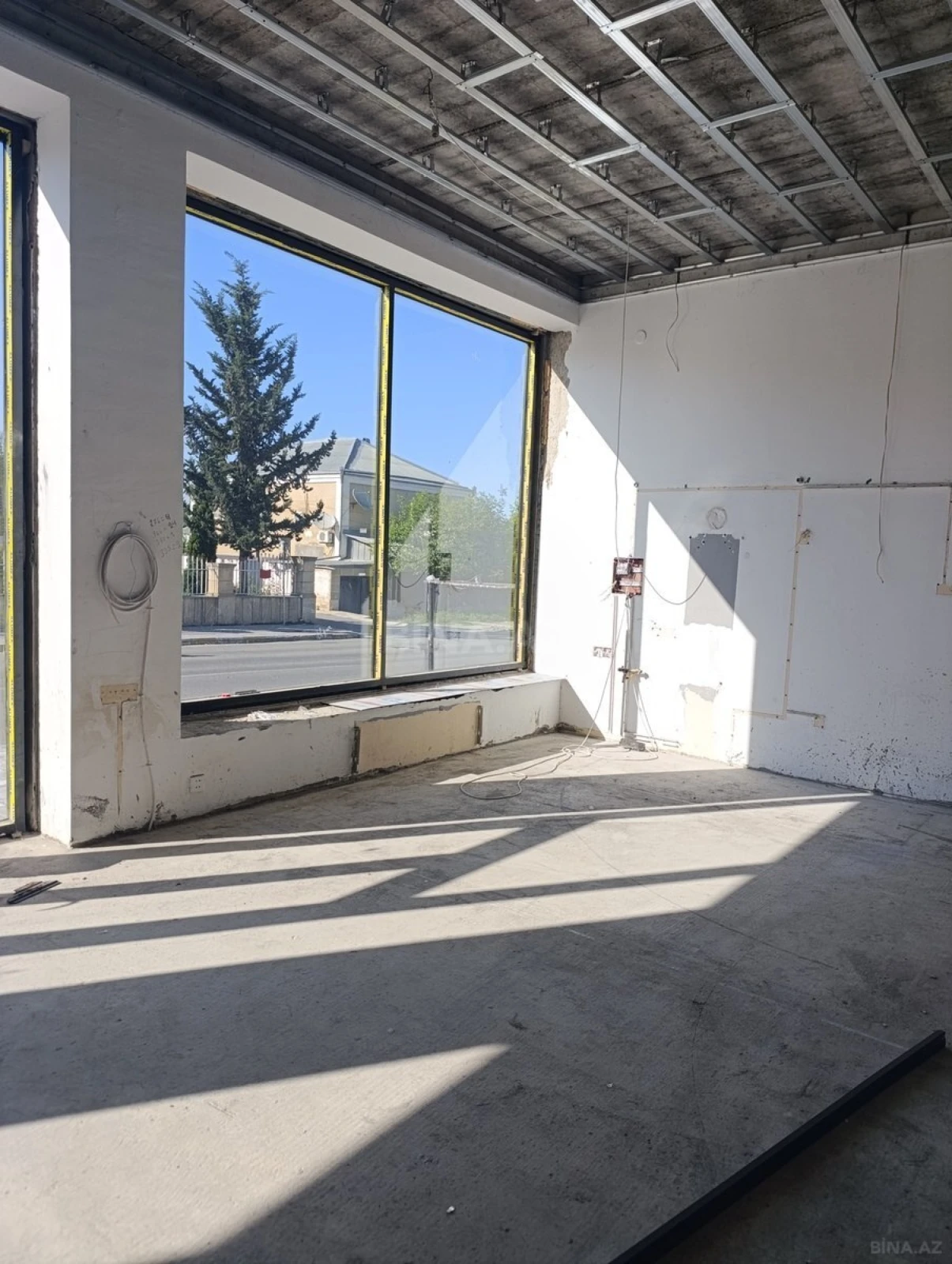 Satılır obyekt 222.7 m²