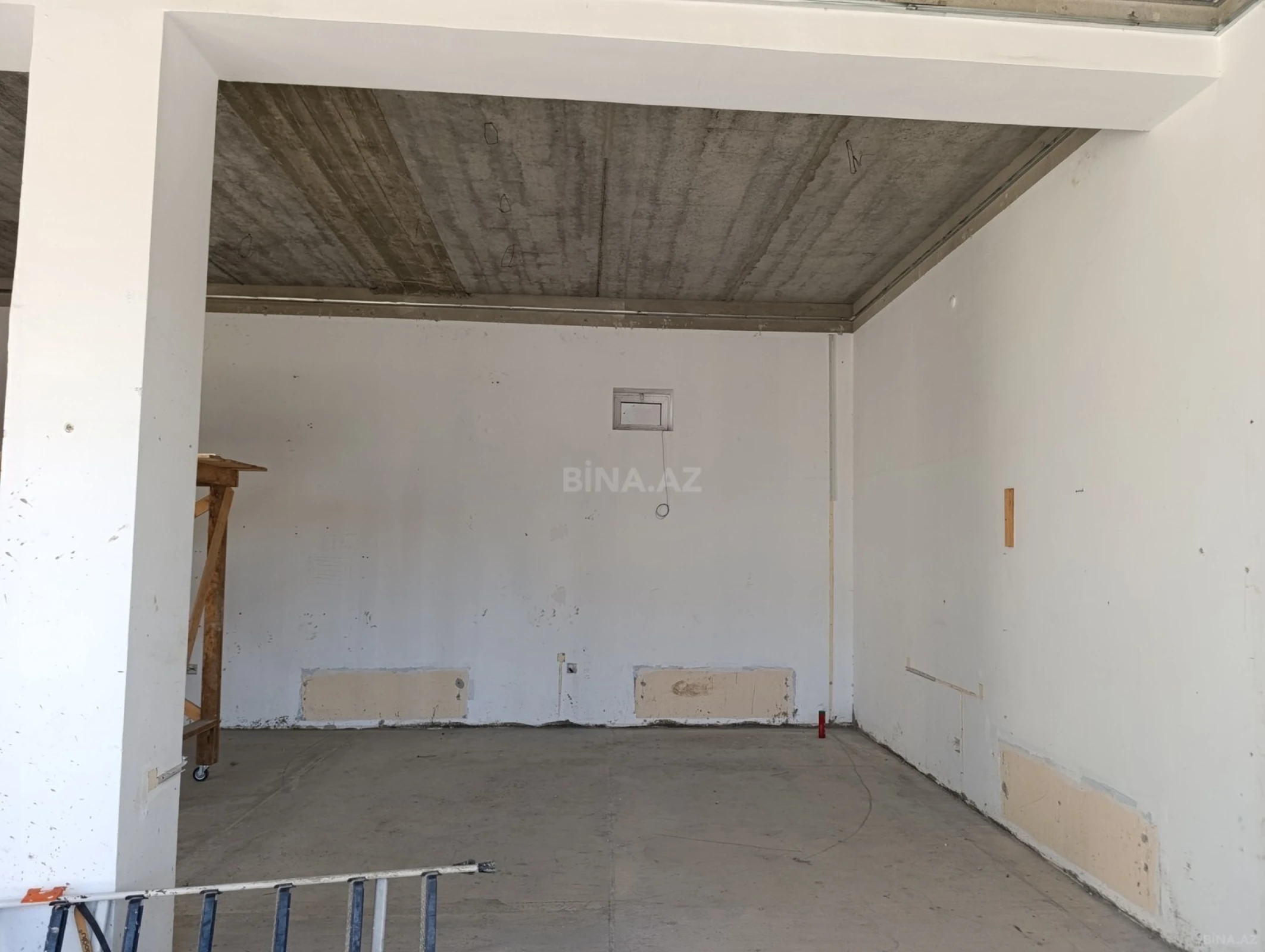 Satılır obyekt 222.7 m²