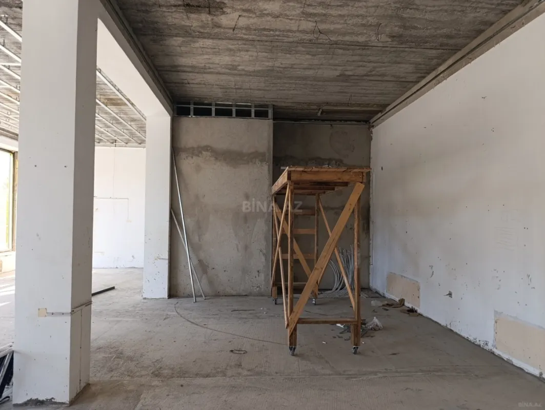 Satılır obyekt 222.7 m²