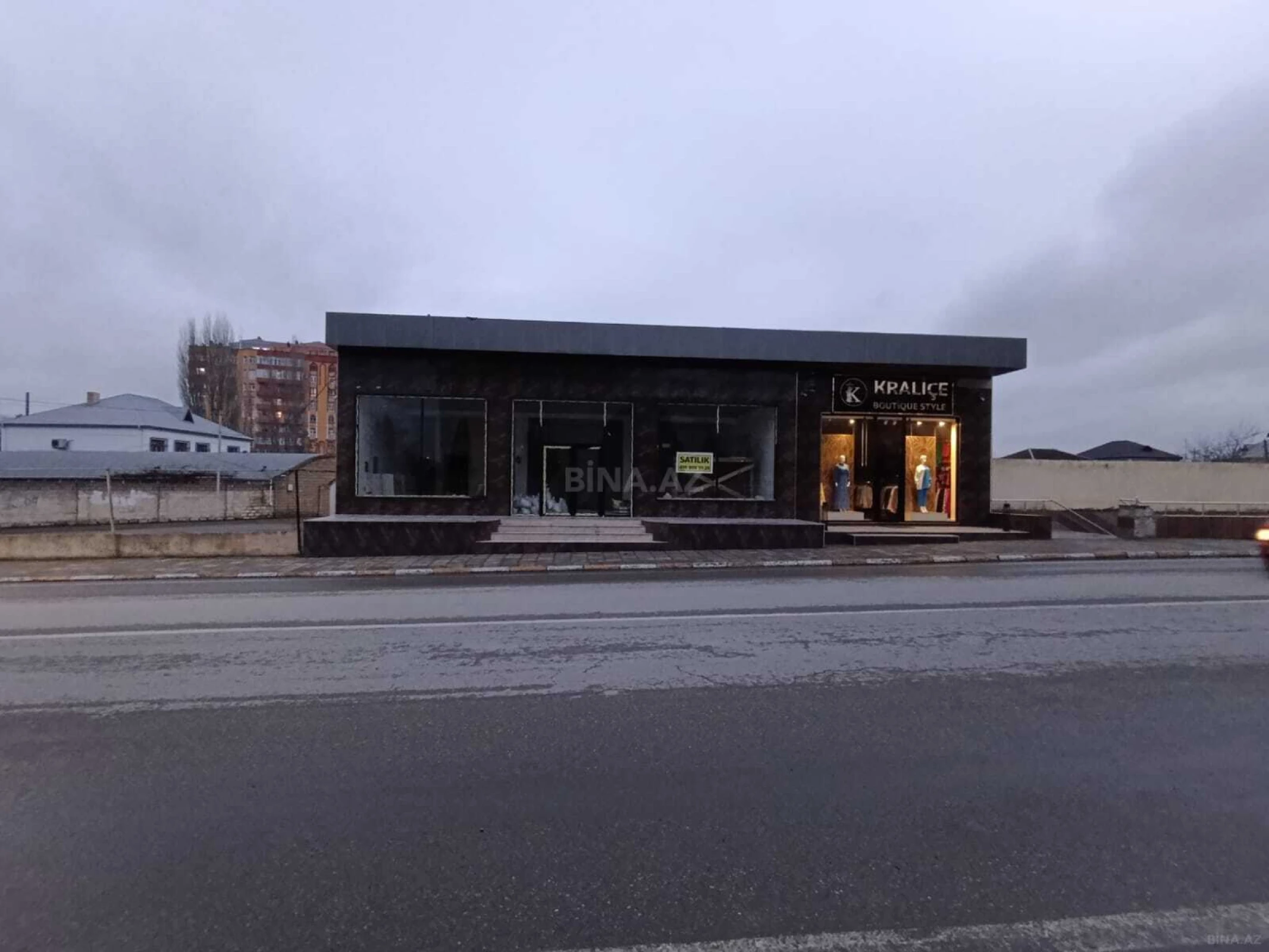 Satılır obyekt 222.7 m²