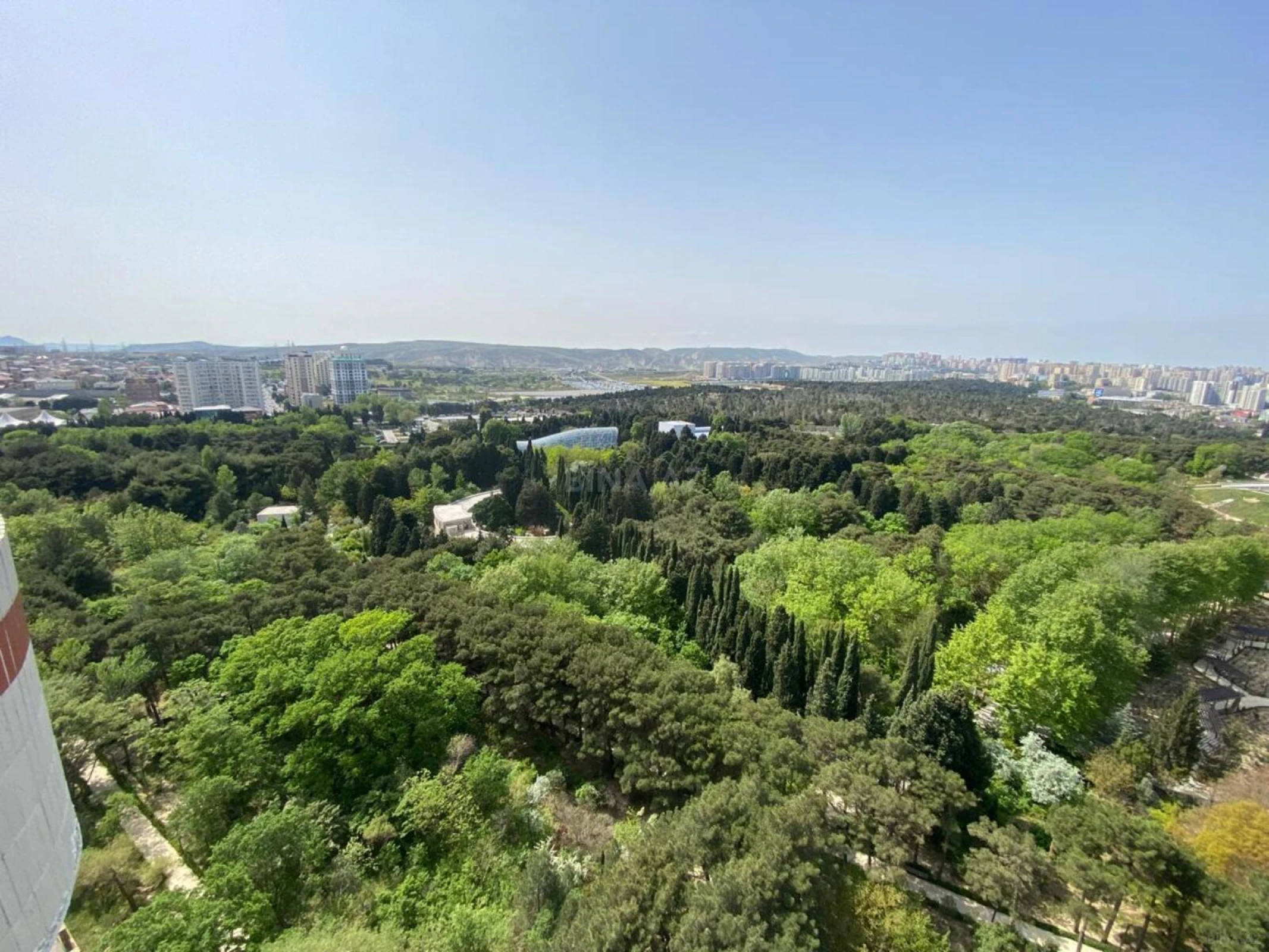 Satılır 4 otaqlı mənzil 170 m²