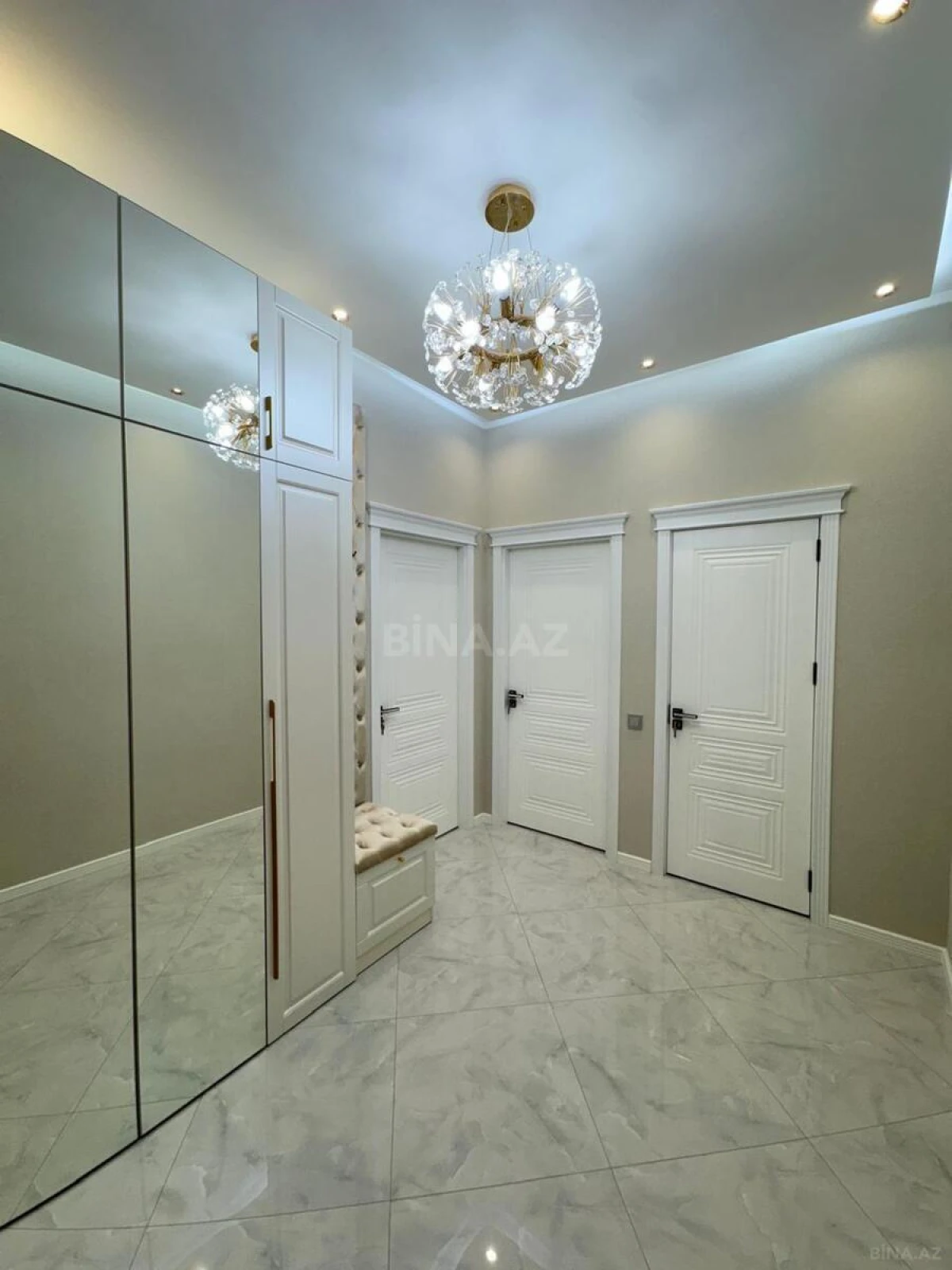 Satılır 3 otaqlı mənzil 68 m²