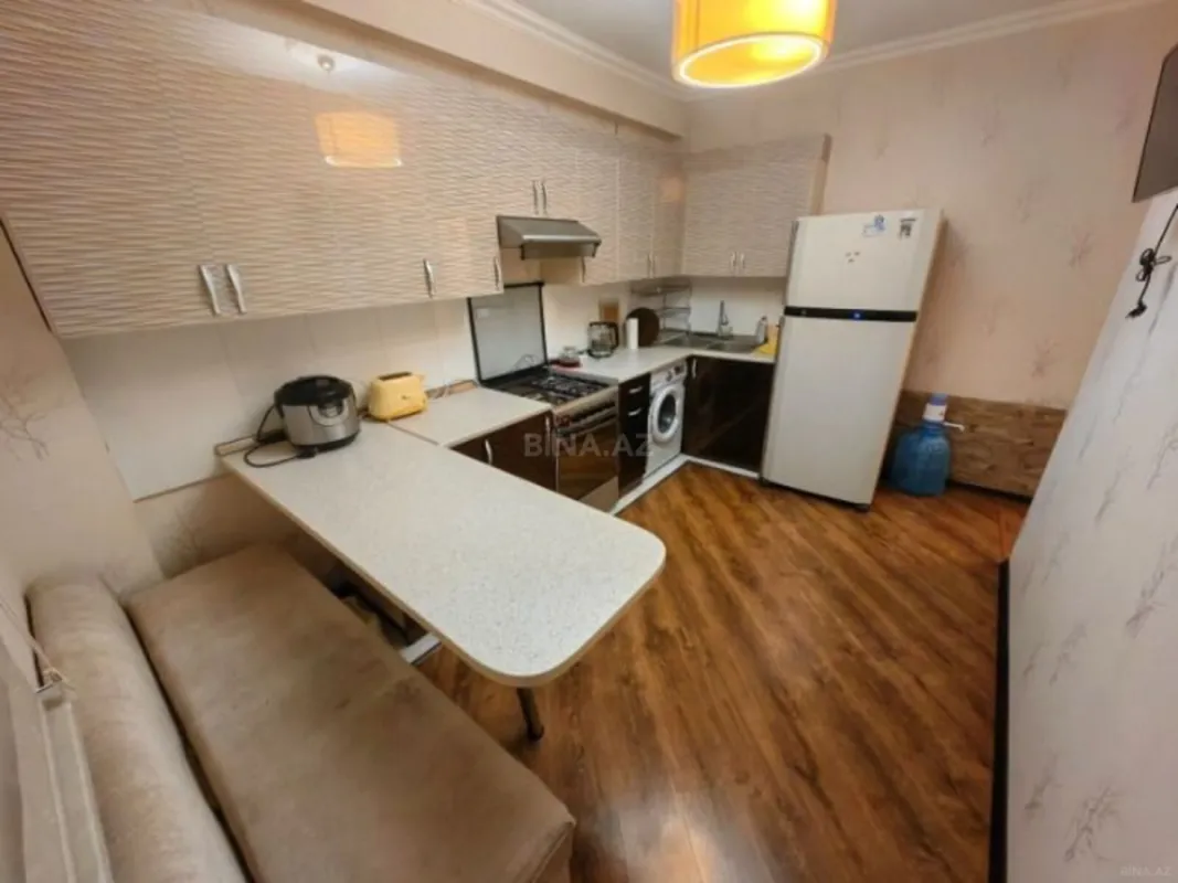 Satılır 2 otaqlı mənzil 68 m²
